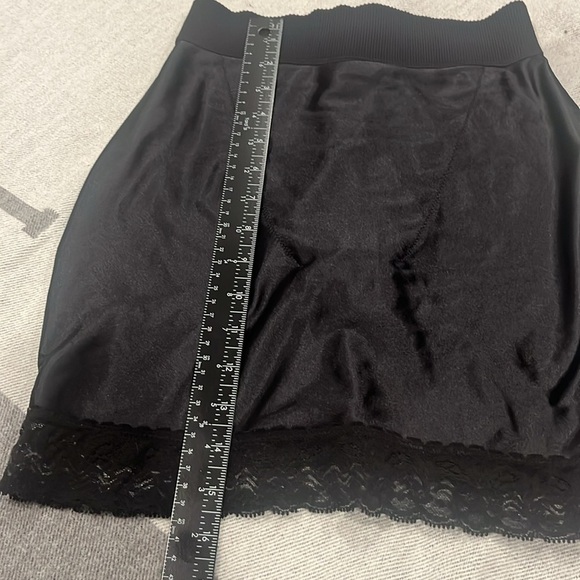 Vintage Lady Lynne support undergarment. slip w/lace hem! - Picture 7 of 8